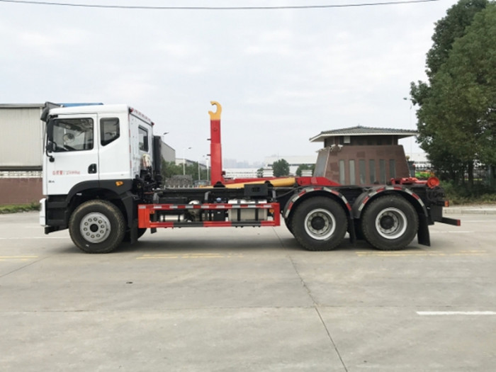 東風華神25噸勾臂式垃圾車