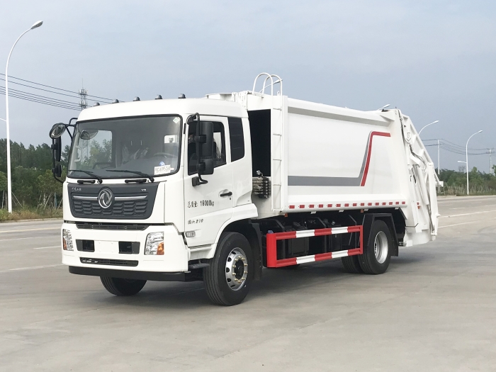 東風(fēng)天錦壓縮式垃圾車