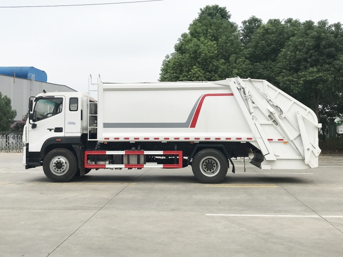 福田歐航壓縮式垃圾車