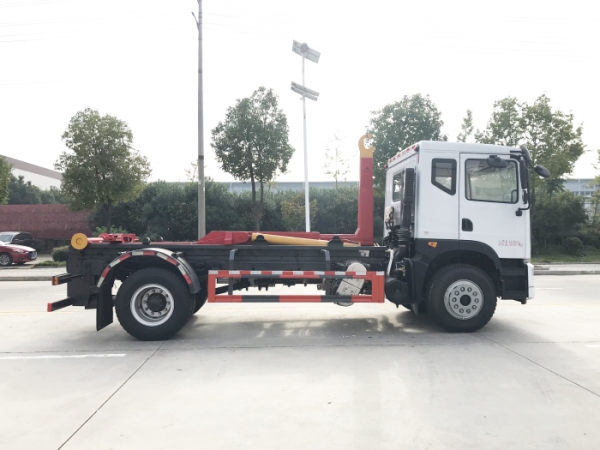 多利卡D9車廂可卸式垃圾車