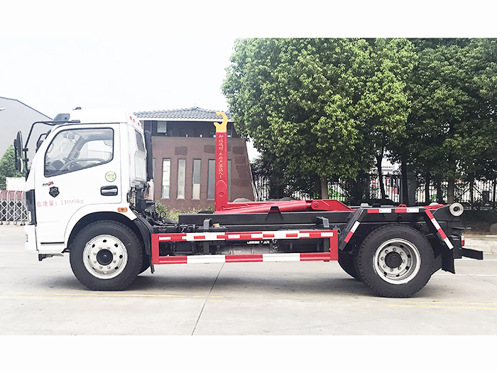 多利卡D7車廂可卸式垃圾車