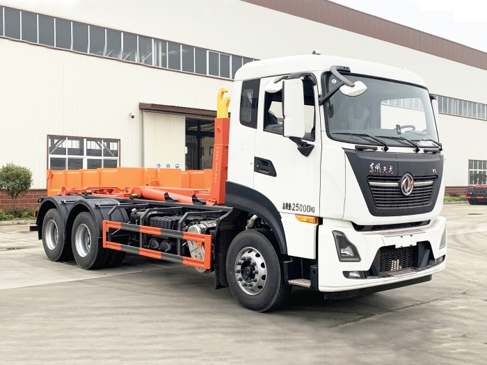 東風(fēng)天龍車(chē)廂可卸式垃圾車(chē)