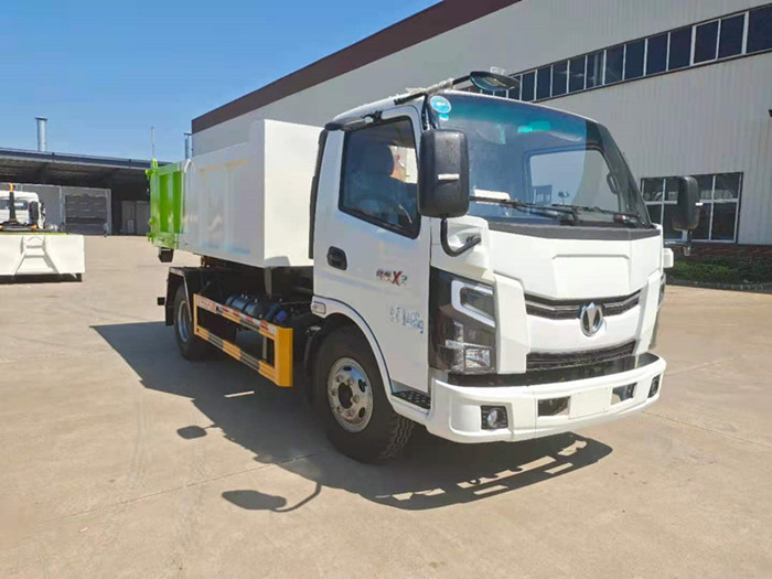 奧馳藍(lán)牌車(chē)廂可卸式垃圾車(chē)