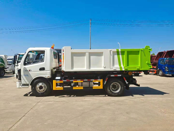 奧馳藍(lán)牌車(chē)廂可卸式垃圾車(chē)