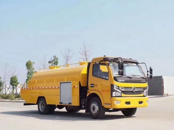 東風(fēng)大多利卡高壓清洗車