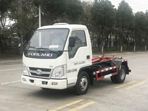 小型勾臂式垃圾車正確使用方法