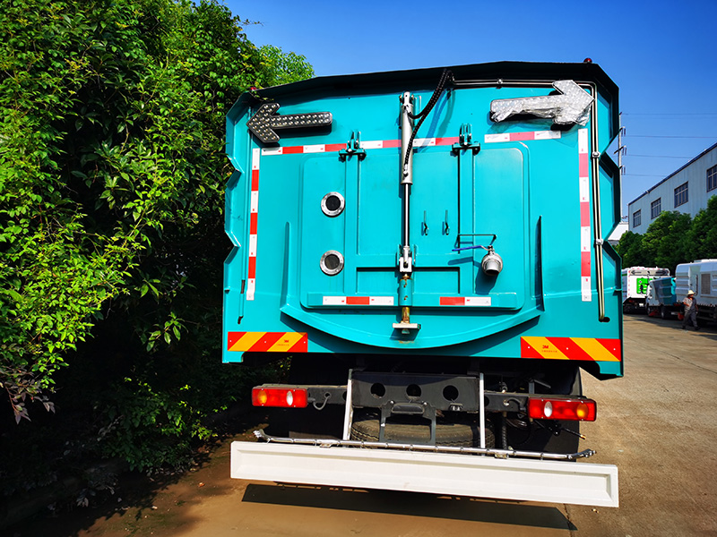 東風(fēng)天錦洗掃車